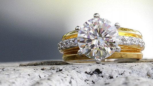 Jewelry and rhinestone photography training